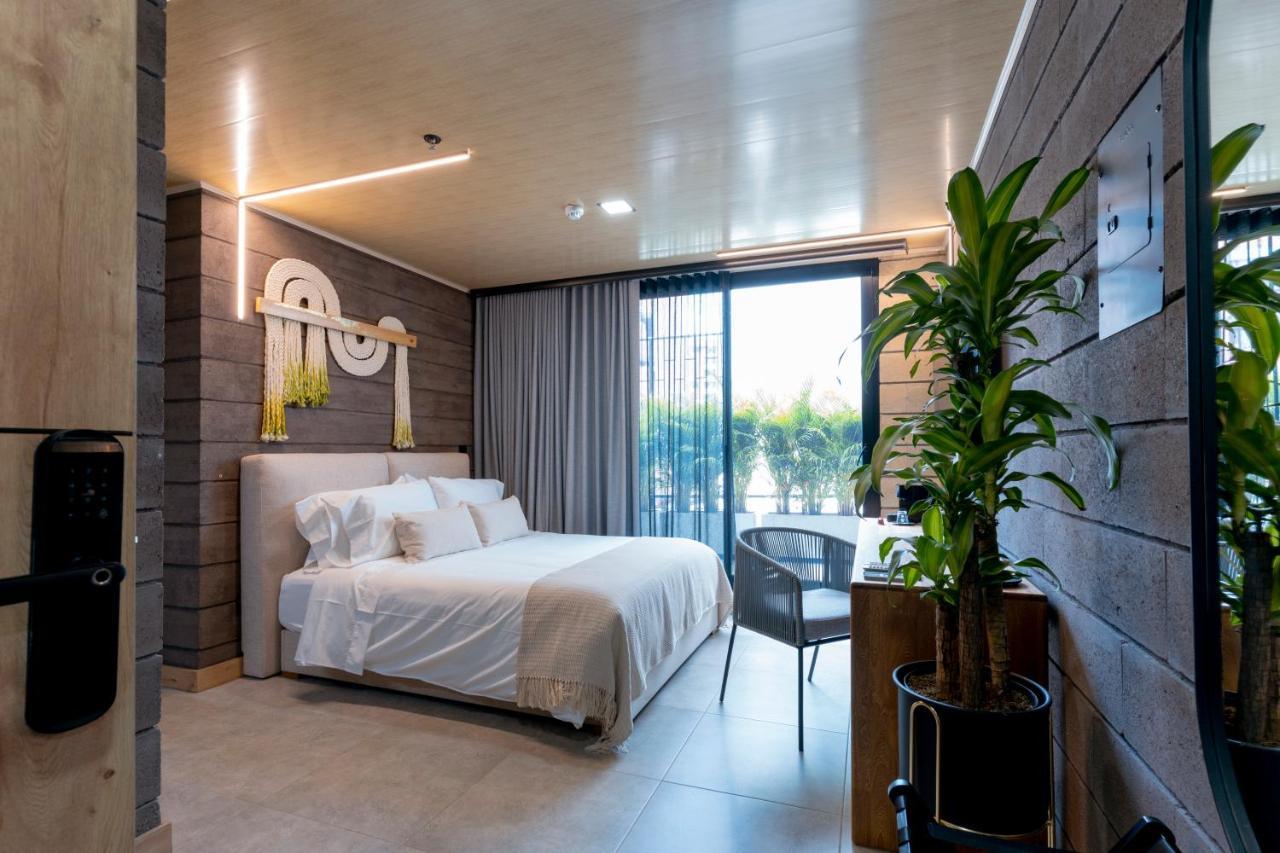 Hotel Living By Armoniko Medellin Bagian luar foto
